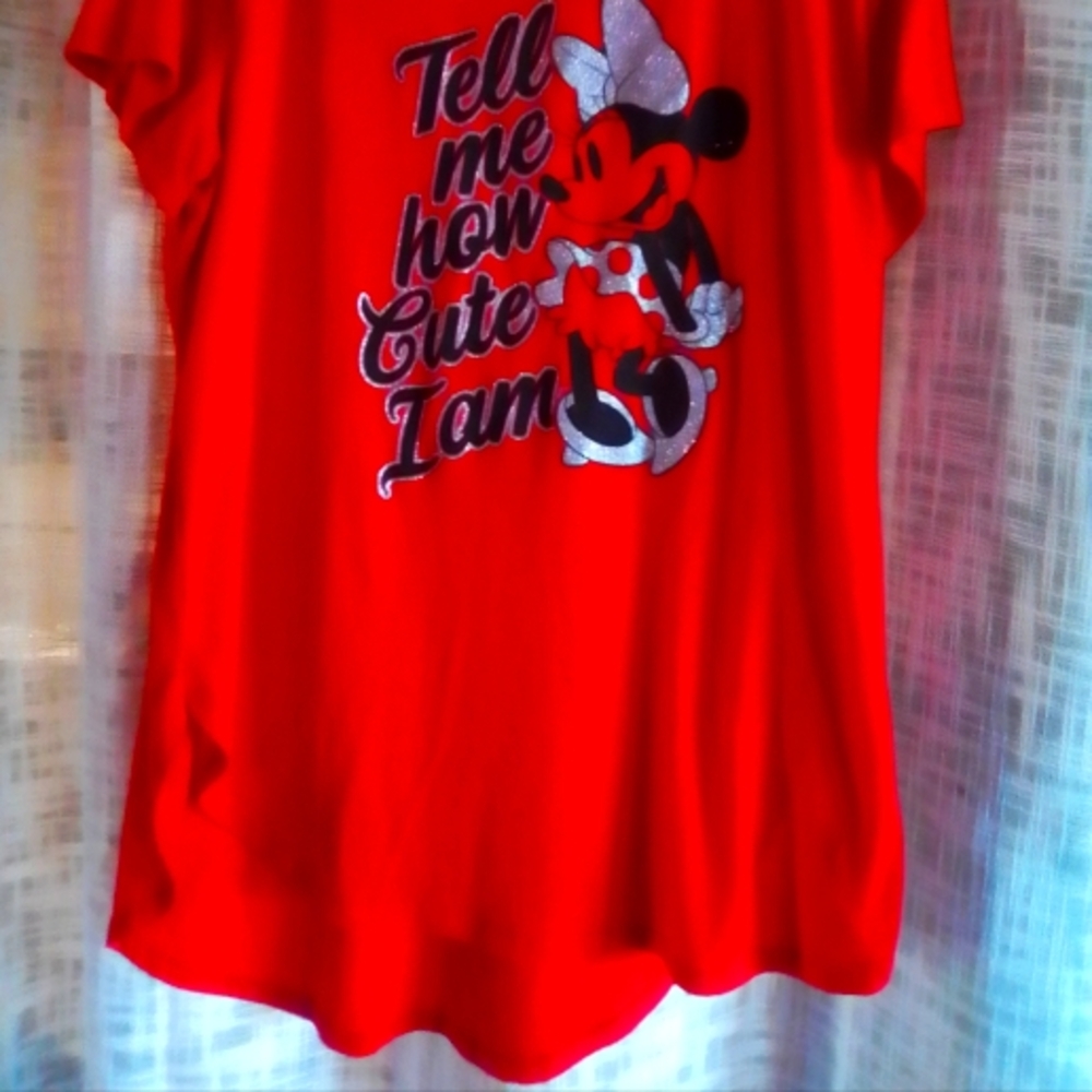 Women's red Disney short sleeve shirt